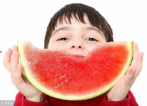 娱乐吃瓜君卡姿兰,揭秘明星幕后故事，带你领略娱乐圈风云变幻