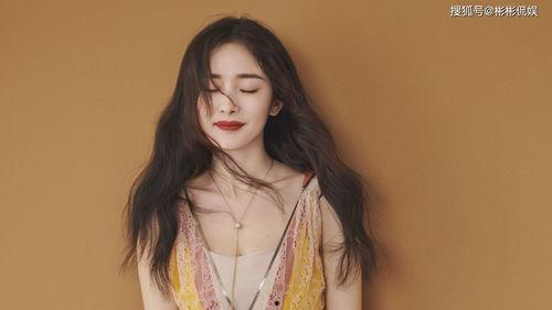 娱乐吃瓜姐娜扎英语,娱乐界的瓜田女王，英语风采独领风骚