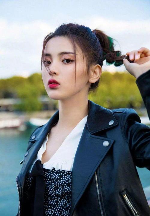 爱豆吃瓜娱乐酱罗云熙,从爱豆到瓜界新宠，揭秘他的吃瓜娱乐之路